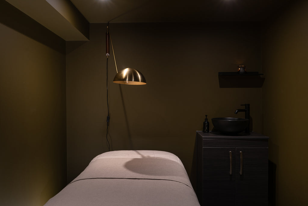 Relaxing Treatment room in Dalston